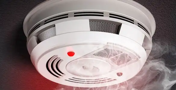 Installed smoke detector providing reliable fire detection in Detroit, MI