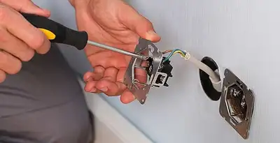 outlet repair services with professional electrical outlet wiring adjustment in Detroit, MI